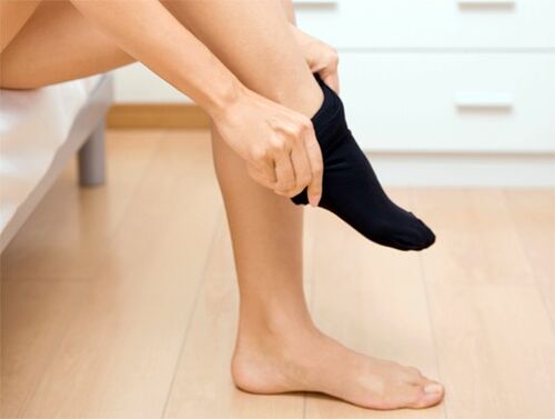 tiszta zokni a gomba kezelésében a láb bőrén