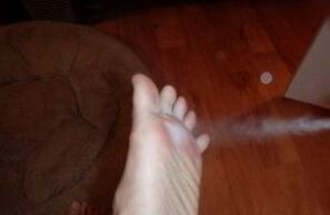 a gomba által érintett láb aeroszolos kezelése